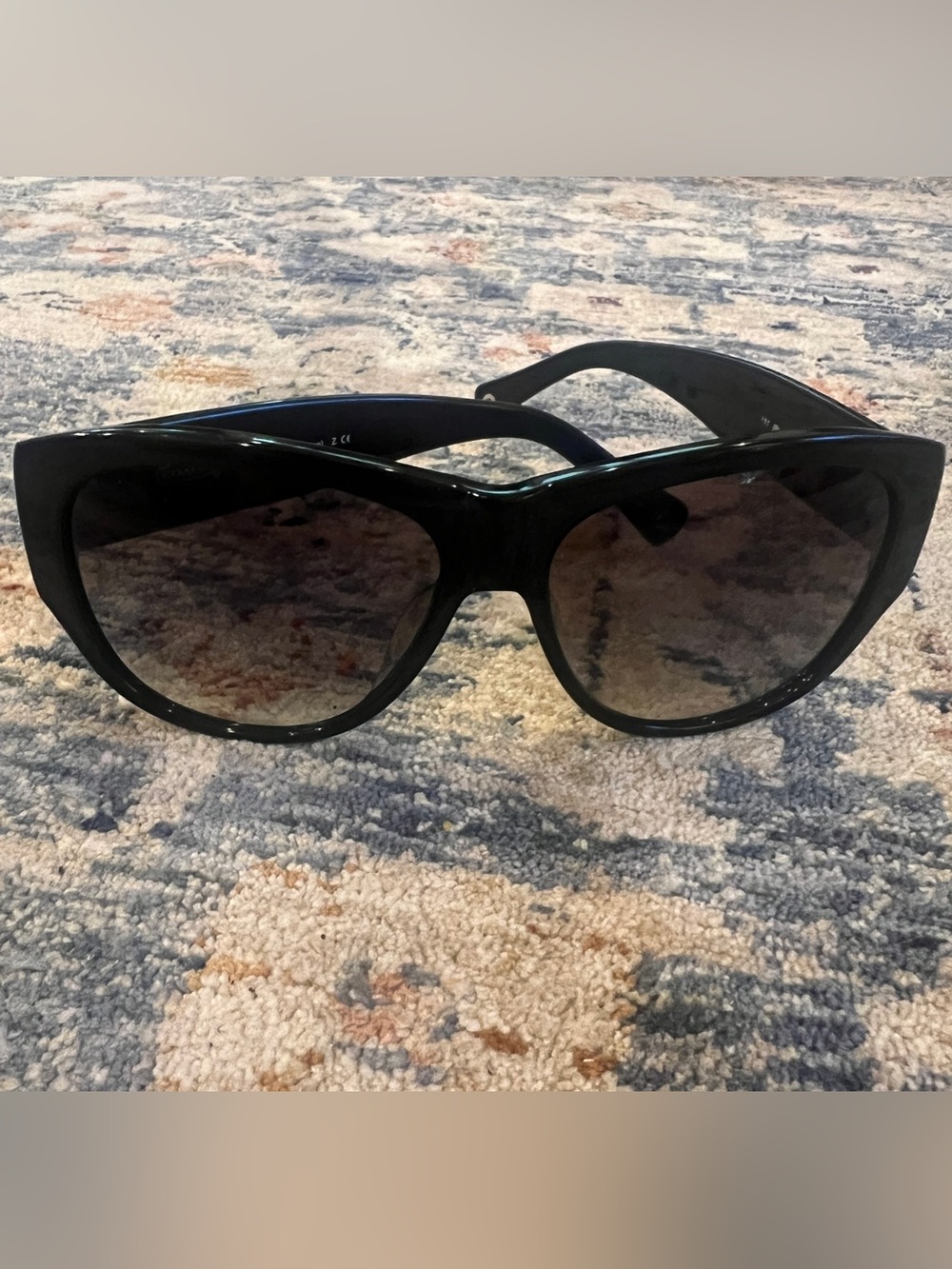 Coach Black Cat Eye Sunglasses with Brown Case - Picture 2 of 9